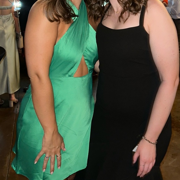 Hello molly green dress! Never been worn. NWT. - Picture 5 of 7